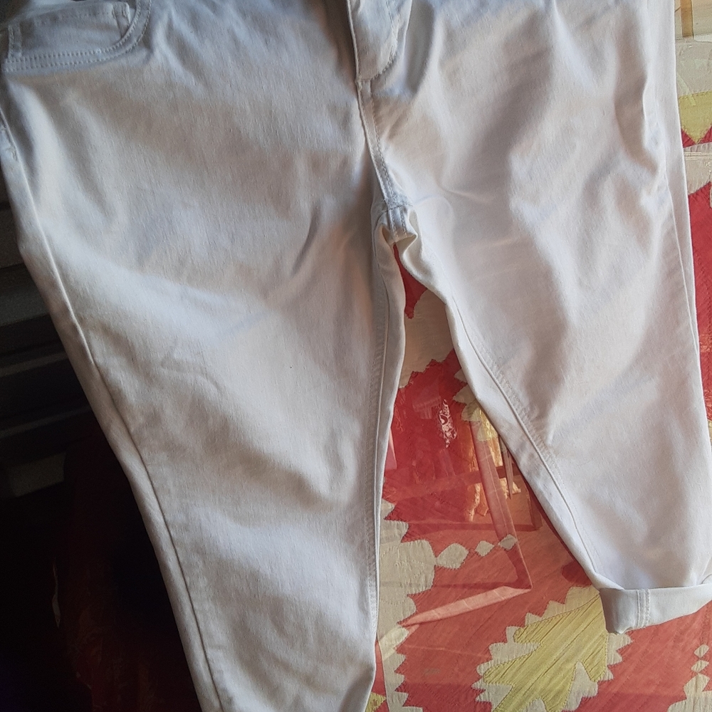 Maurice Capri White Pants